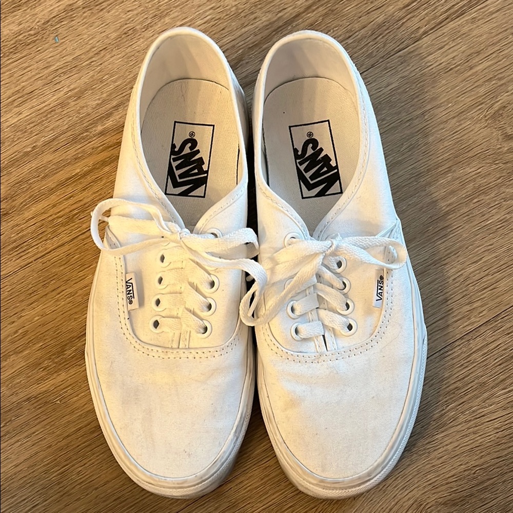 Vans White Authentic Sneakers W8